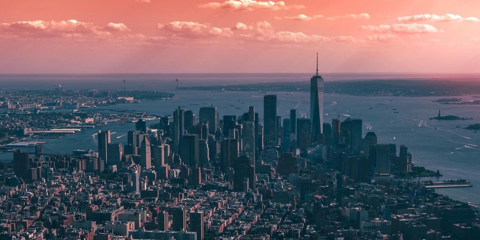 Aerial photo of downtown Manhattan